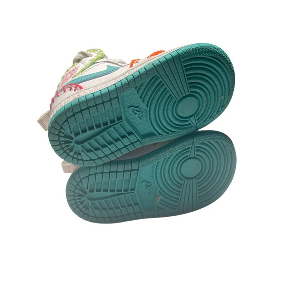 Nike Air Jordan 1 Mid SE White TD Shoes (NO INSOLE) DM6220-100 Size 4C‎ - Picture 9 of 9